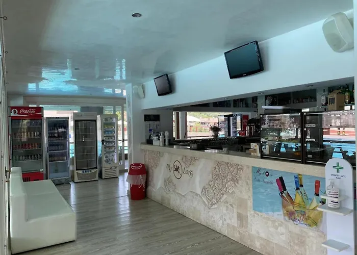 In Olbia With Balcony Апартаменты Cugnana Verde